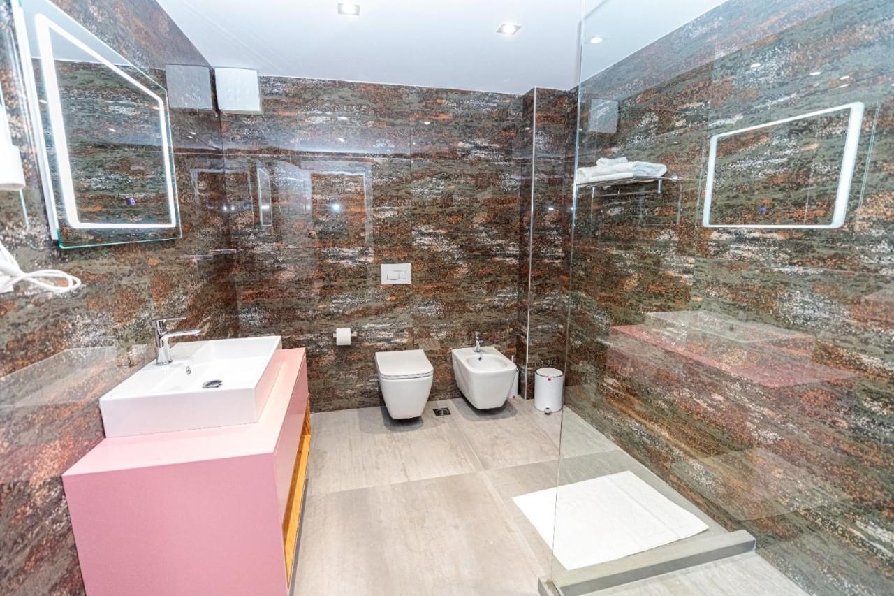Hakuna Matata Residence & Apartments Vlorë Екстериор снимка